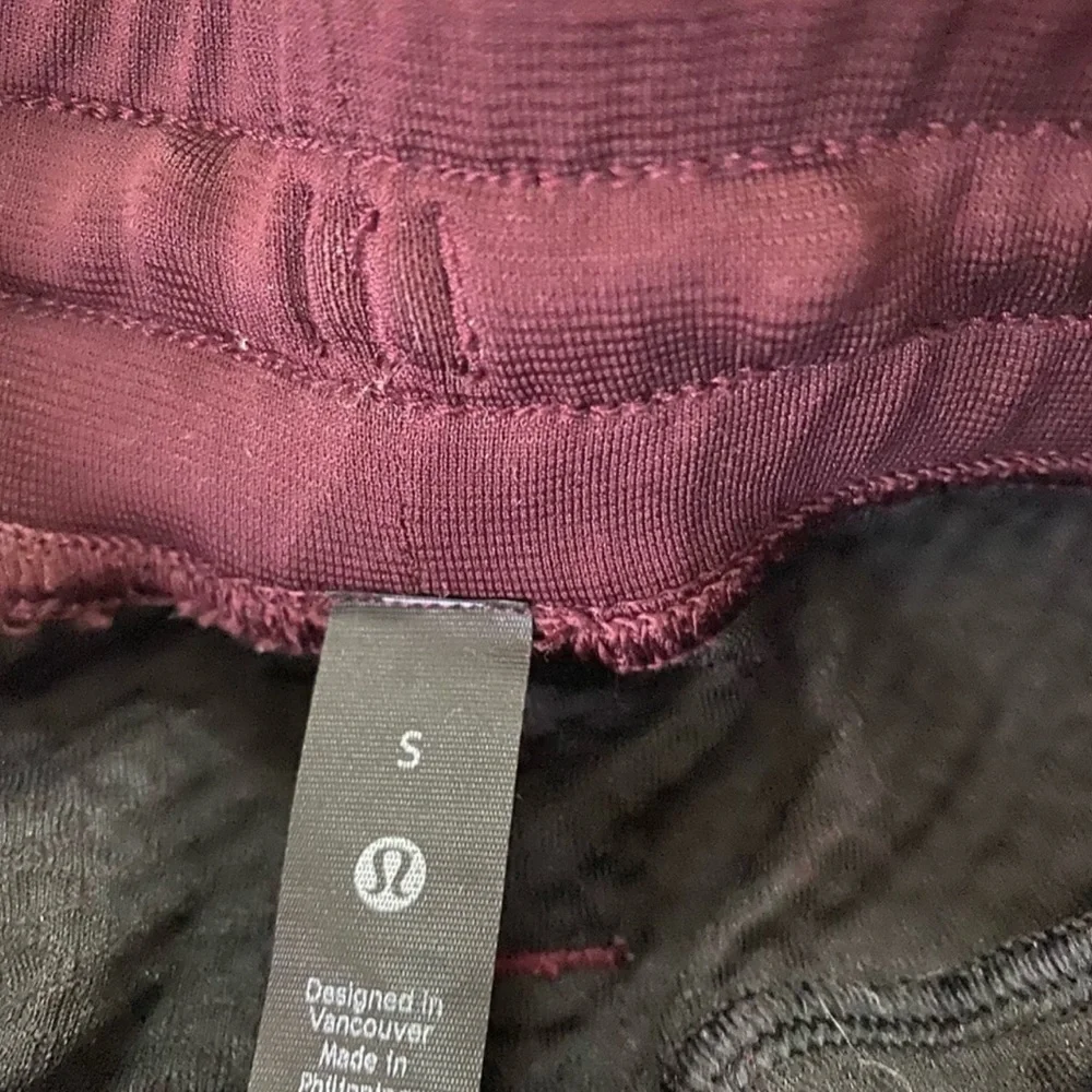 Lululemon At Ease Jogger Red Merlot Textured Knit Sweatpants Men Small